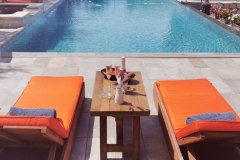 Repas_bord_de_piscine_2