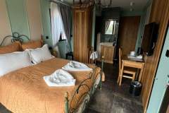 Vue_ensemble_chambre_double_deluxe_douche
