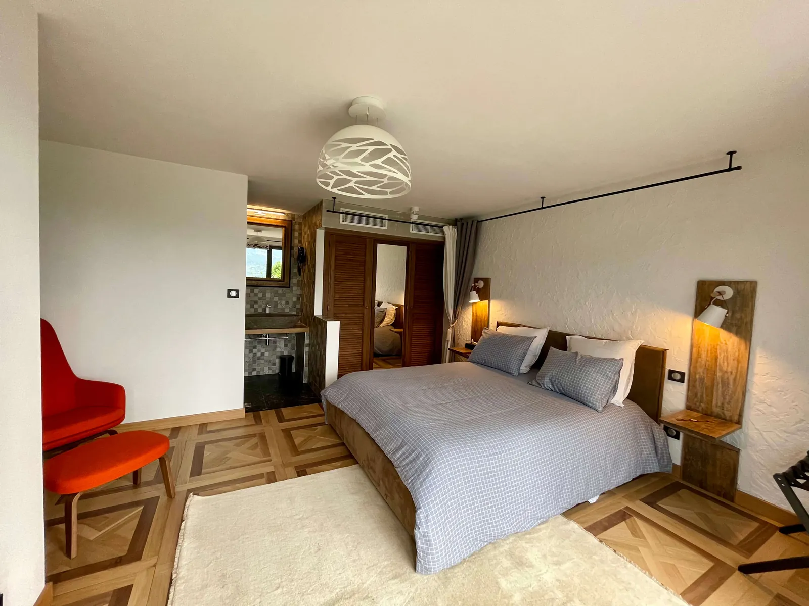 Lit – Chambre Double, maison d'hôtes L'Escondida à Nice