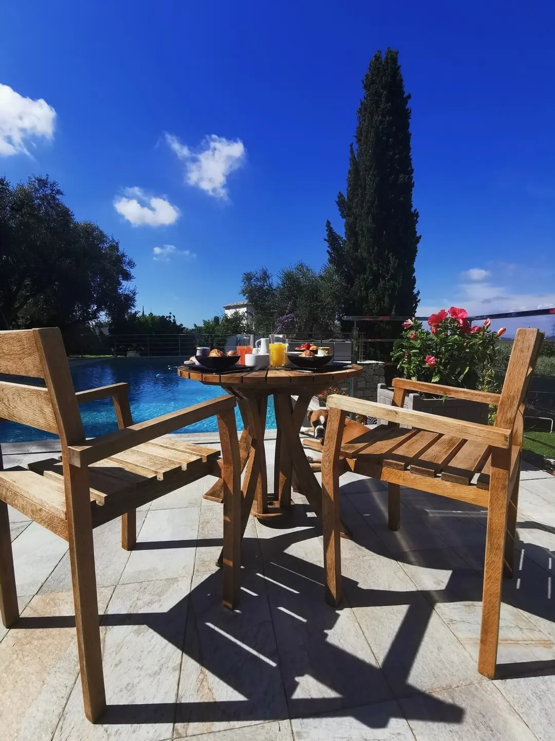 Petit déjeuner extérieur – maison d'hôtes L'Escondida à Nice
